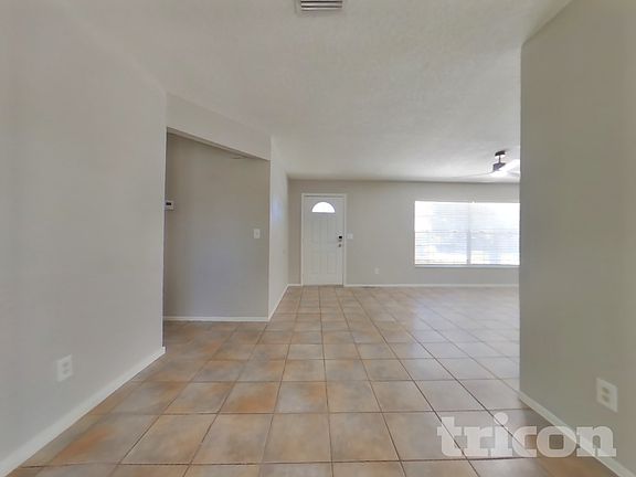 5th image of 407 43rd Street Blvd W