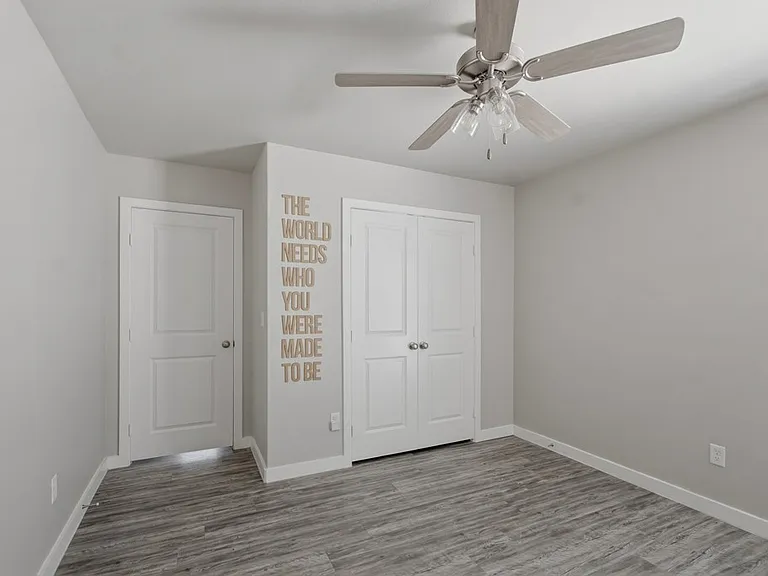 6822 Lonesome Dove Ln — Photo 24