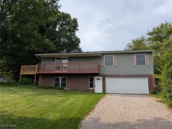 2420 Sherwood Hls, Zanesville, OH 43701