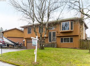8940 SE Spencer Dr, Happy Valley, OR 97086