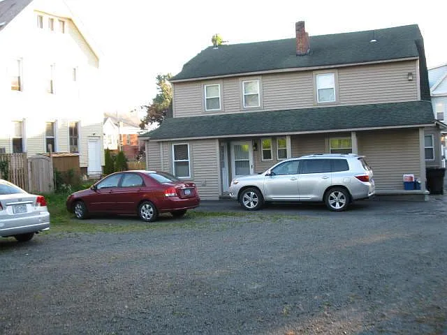 229 Pawling Ave — Photo 14