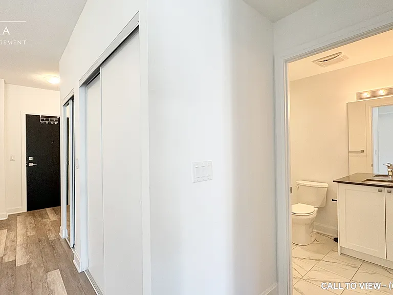 50 Lakebreeze Dr #105 — Photo 10