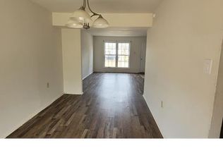 32 King Richard Ct, Rosedale, MD 21237