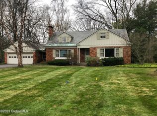 1131 Ruffner Rd, Niskayuna, NY 12309