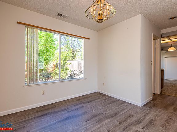3rd image of 1595 Clampett Way