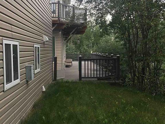 3rd image of 1555 Golden View Dr