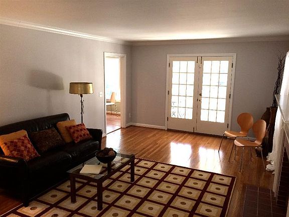 4th image of 1111 Paxton Ave