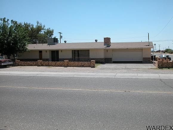 1st image of 600 S Navajo Ave