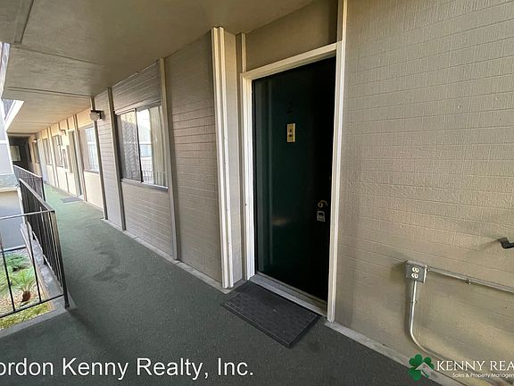 2nd image of 390 Alida Way #2