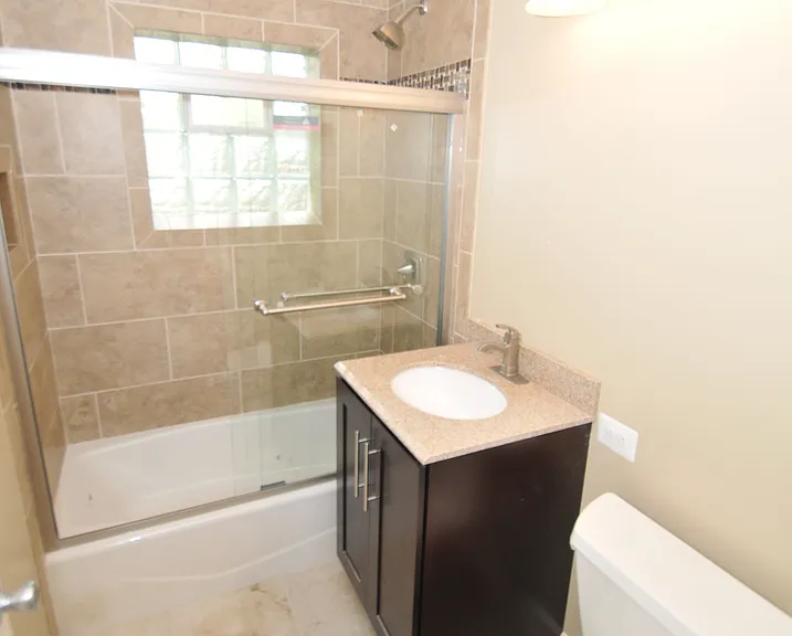 32 N Main St #1S — Photo 12