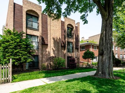 4876 N Hermitage Ave APT 104, Chicago, IL, 60640