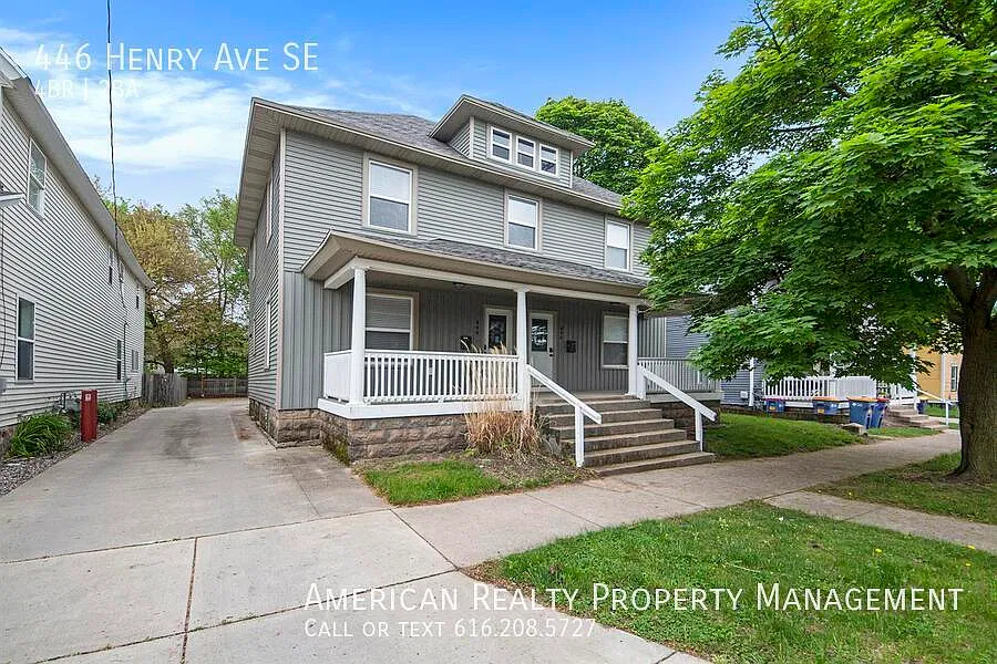 446 Henry Ave SE