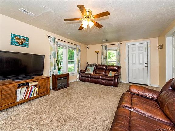 5th image of 834 Mount Airy St