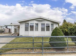 215 S 26th Ave, Pasco, WA 99301