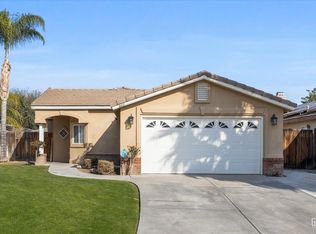 8212 Newhaven Ct, Bakersfield, CA 93311