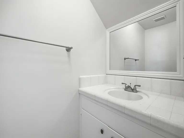 4339 Mentone St — Photo 12
