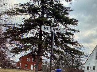 79 Spokane Dr, Pontiac, MI 48341