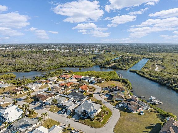 4th image of 3982 Rudder Way #27