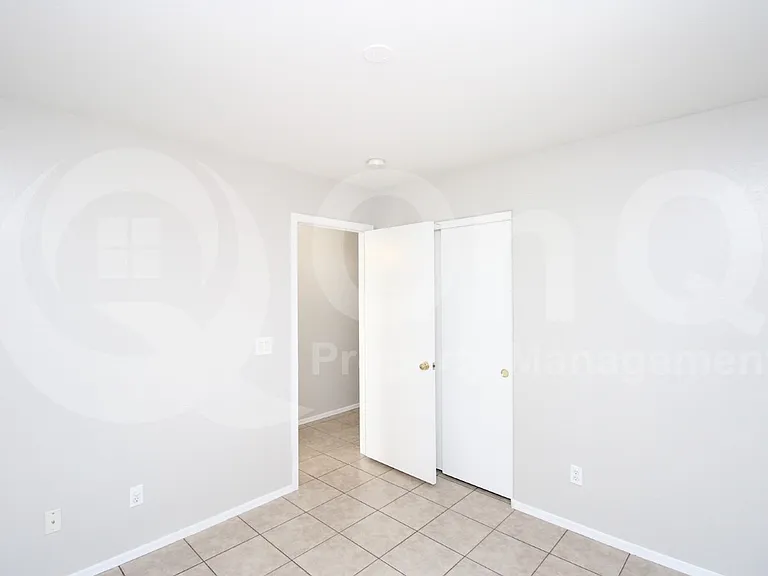 16057 W Sierra St — Photo 10