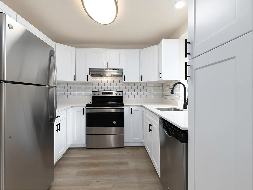 Westhampton Apartments