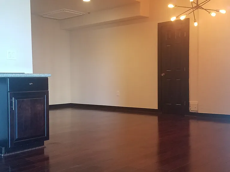 Tennison Lofts — Photo 36