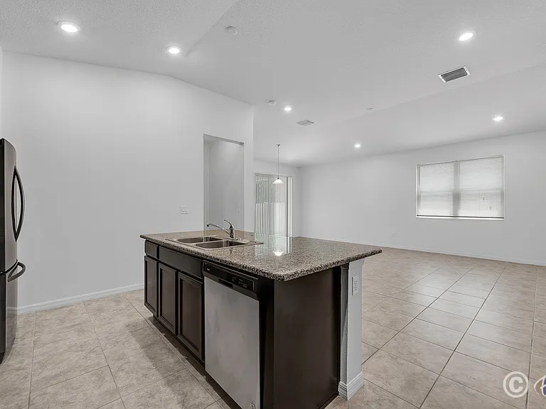 7608 Sunshine Bridge Ave — Photo 7