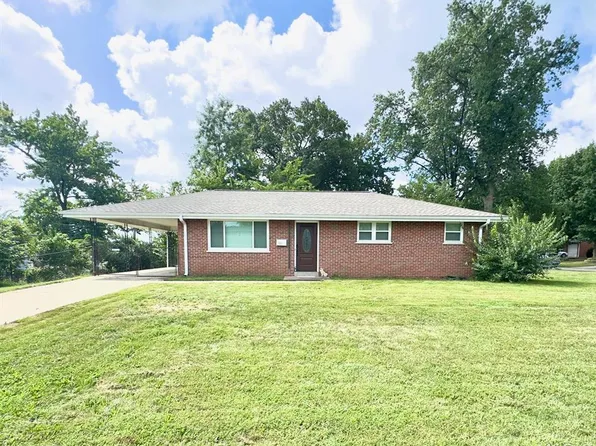 210 Mariae Ln, O'Fallon, MO 63366