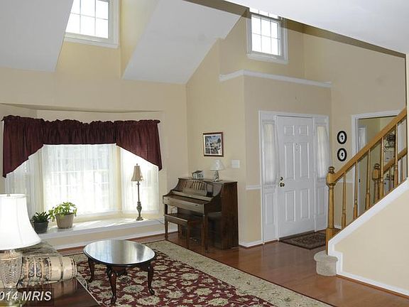 2nd image of 3028 Hughsmith Ct