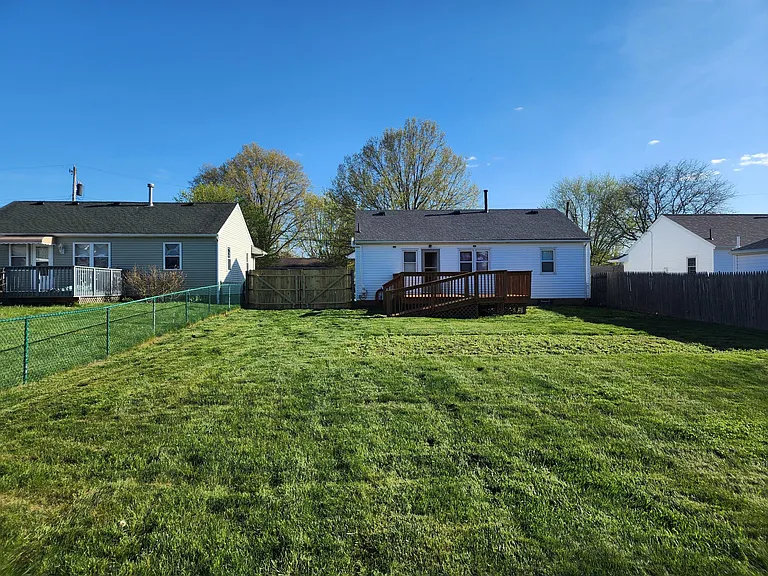 2023 38th St NE — Photo 5