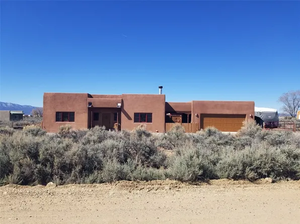 6 Piedra Vista Rd, El Prado, NM 87529