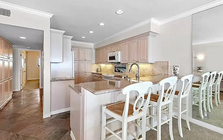 423 Avenida Granada #19 — Photo 10