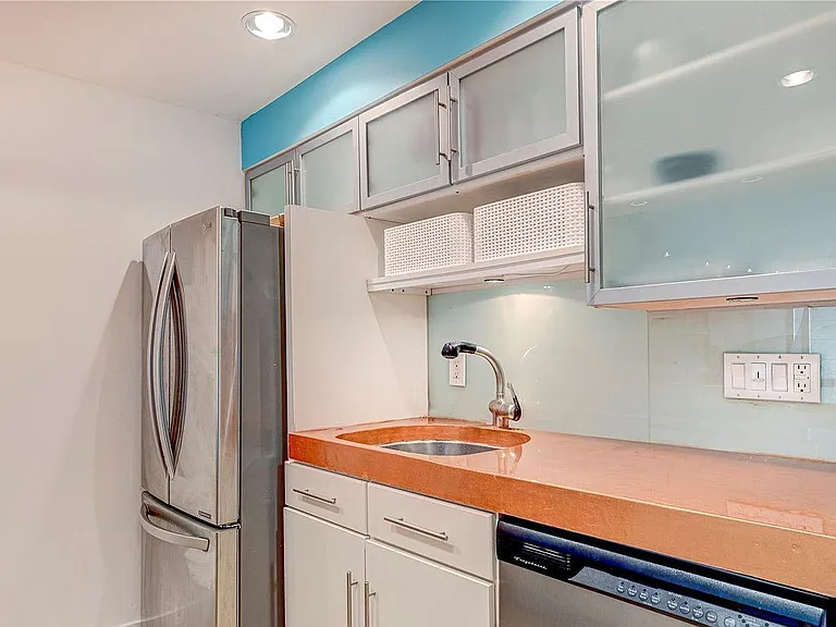 405 N Hibiscus Dr #106 — Photo 7