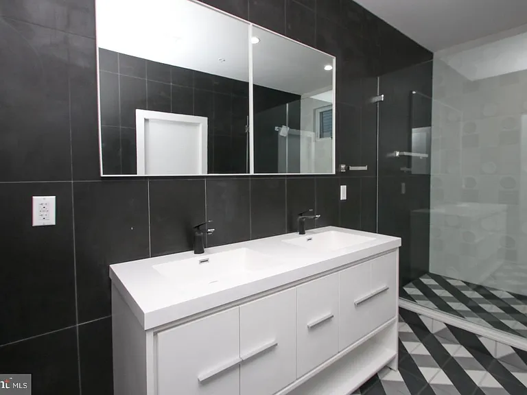 810 N Uber St #3 — Photo 19