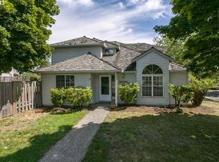 32030 SW Willamette Way E, Wilsonville, OR 97070