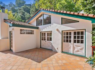8227 Kirkwood Dr, Los Angeles, CA 90046