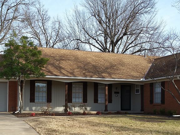 Lovely home, great neighborhood, huge mature trees.