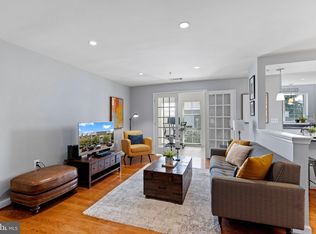 4089 S Four Mile Run Dr UNIT 402, Arlington, VA 22204