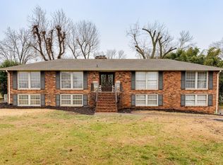 221 Lake Terrace Dr, Hendersonville, TN 37075