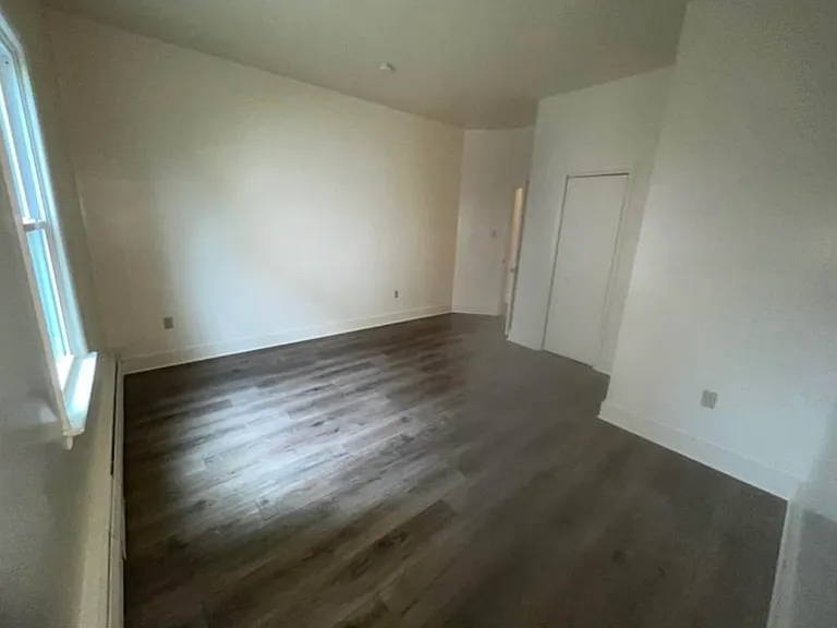 200 Pennsylvania Ave #7 — Photo 9
