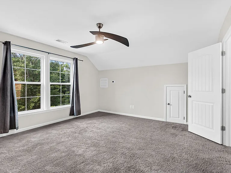 1718 Emmets Rd — Photo 45