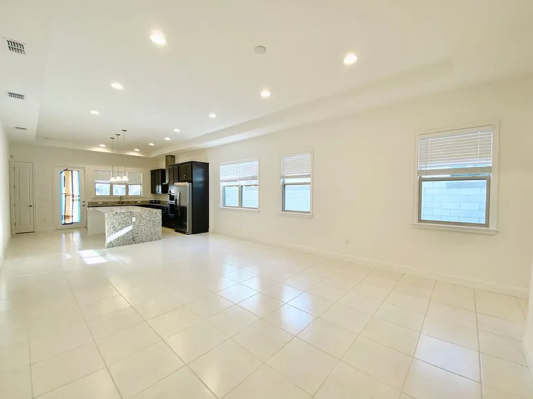 13194 Bromborough Dr — Photo 5