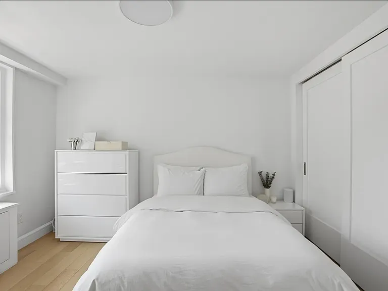 175 W 95th St #8H — Photo 9