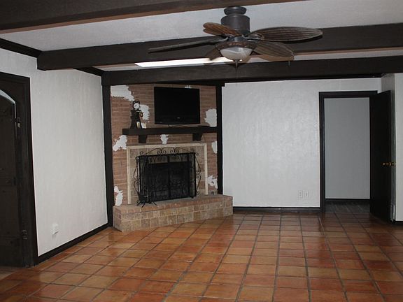 2nd image of 2813 Lambeth Way