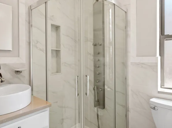 227 West 11th Street image 7 of 8