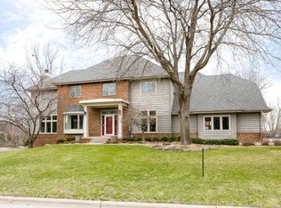 5225 Brackenwood Ct, La Crosse, WI 54601