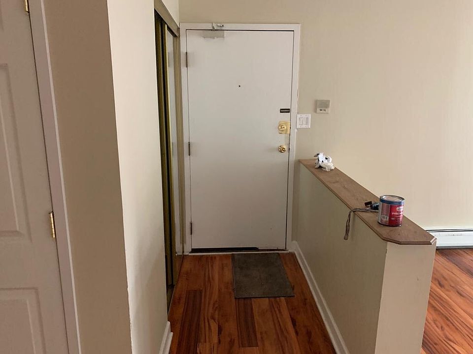 1st image of 226 Shorewood Dr APT 2B