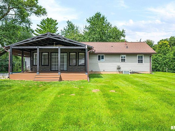 3rd image of 4704 N Koerner Rd