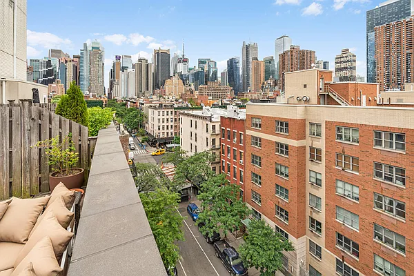 Rented by Compass | media 19