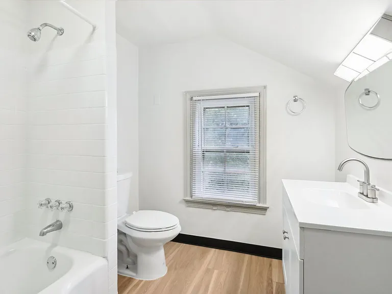 2834 Midvale Ave #M-2834B — Photo 49