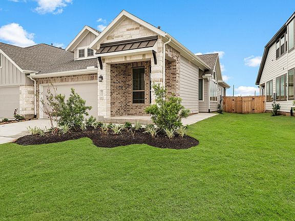 3rd image of 9411 Starlight Oak Dr